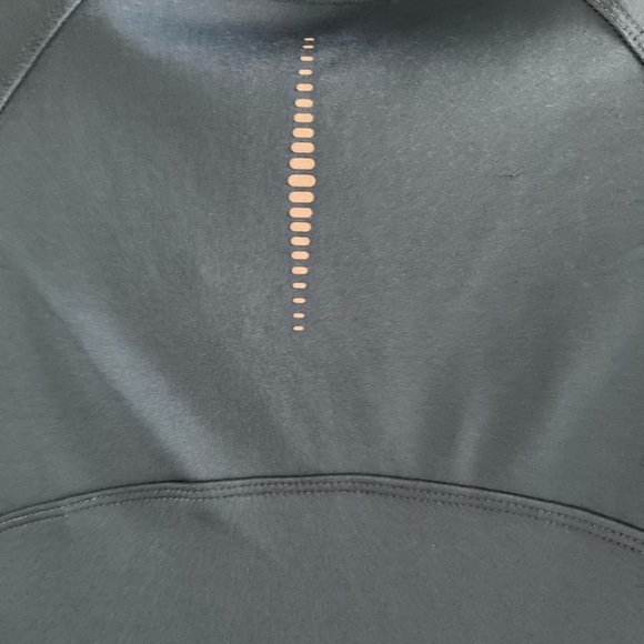 Ladies Coat - Picture 10 of 12